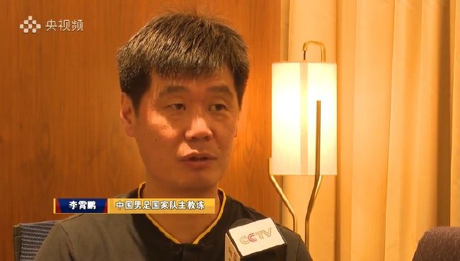 在另一套穿搭中则以简约风格为主，条纹拼接卫 小关裕太新片恋上黑岛结菜 青春正能量海报曝光 2014-11-11 曾在日剧《对不起青春》中有过合作的新生代演员小关裕太与黑岛结菜联袂主演的新片《如果明天》将于2015年2月在日本大阪先行公映。