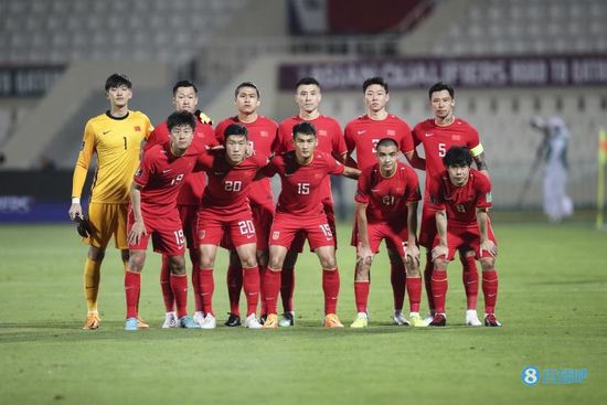 演员杜江、郭晓东联袂回溯每一个推动中国电影前进的里程碑，致敬中国电影120年的辉煌成绩。